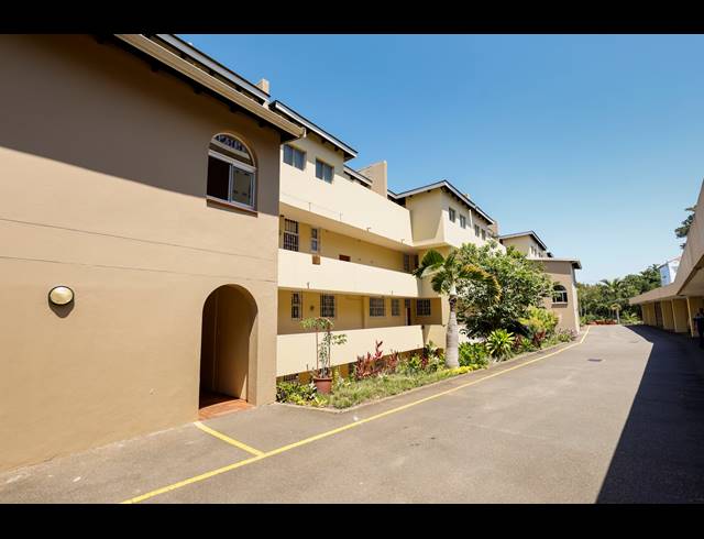 2 BEDROOM SECTIONAL TITLE FOR SALE IN ATHLONE